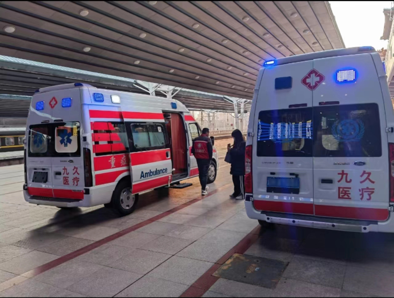 平凉救护车长途转运